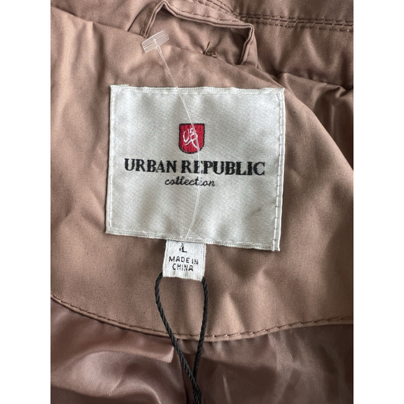 Urban Republic Women's Tan Trench Coat Rain Jacket Size Large NWT - Picture 10 of 12